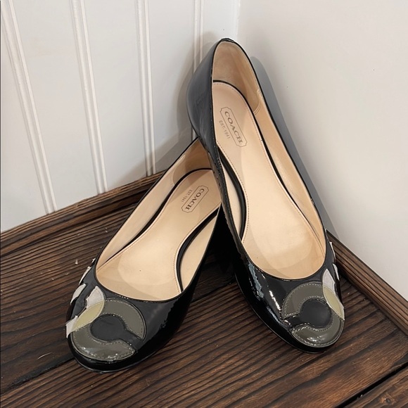 Coach Black and Gray Flats with Timeless Elegance - Picture 1 of 8